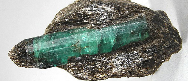 Bild på en smaragd. Smaragder är av mineralet beryll.